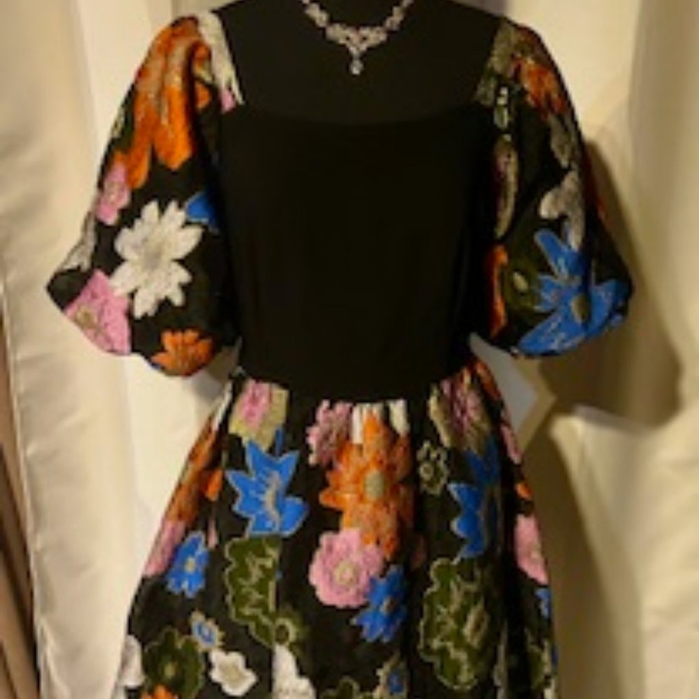 NWOT JessaKae  Dress Size Small